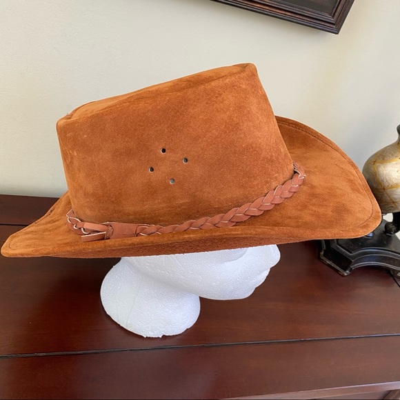 Walkabout Leather Cowboy Hat-Med - Picture 2 of 5
